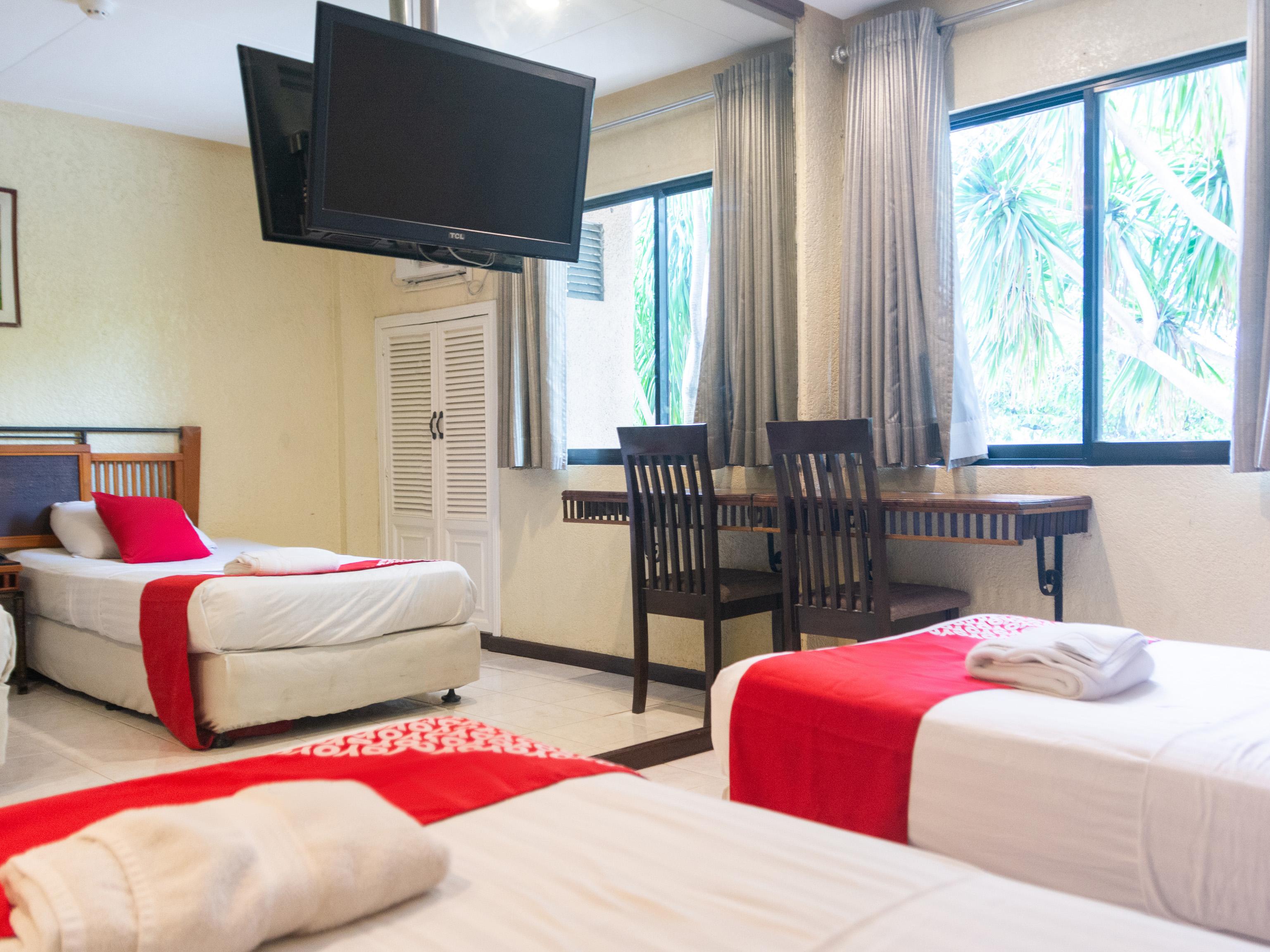 Chito'S Hotel Iloilo City Exterior photo